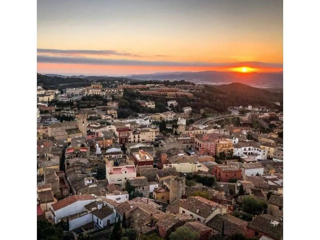 Ground Floor Flat in Begur's Old Town