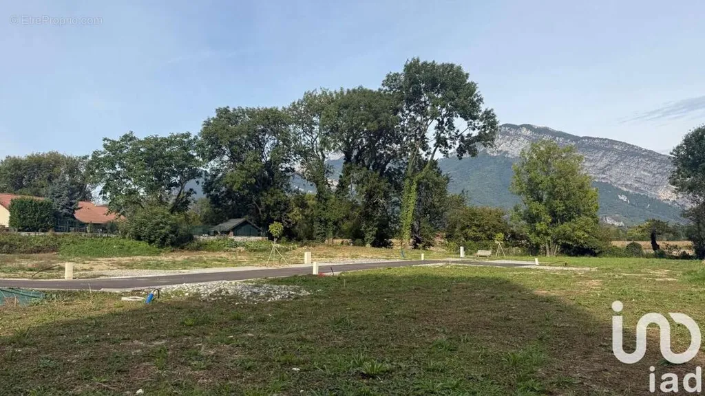 Terrain à Noyarey