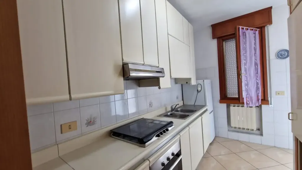 Cuisine - Bifamiliar Villa with Private Garden in Cervia