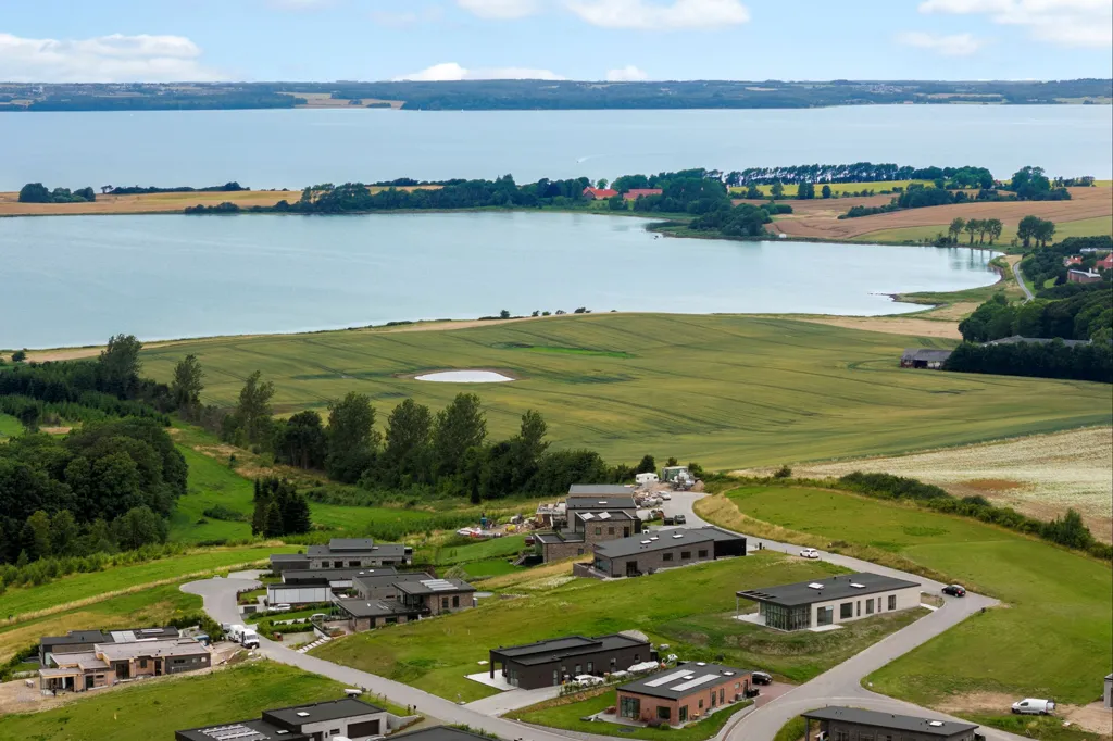 Õhuvaade - Year-Round Plot with 5G Coverage in Knebel