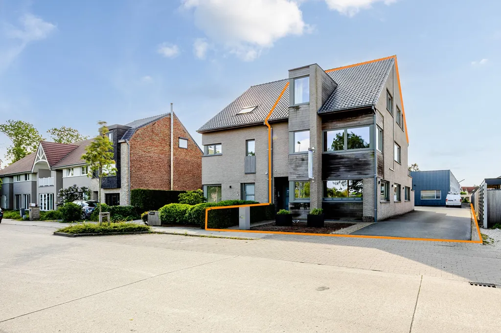 Ärihoone asukohas Brugge
