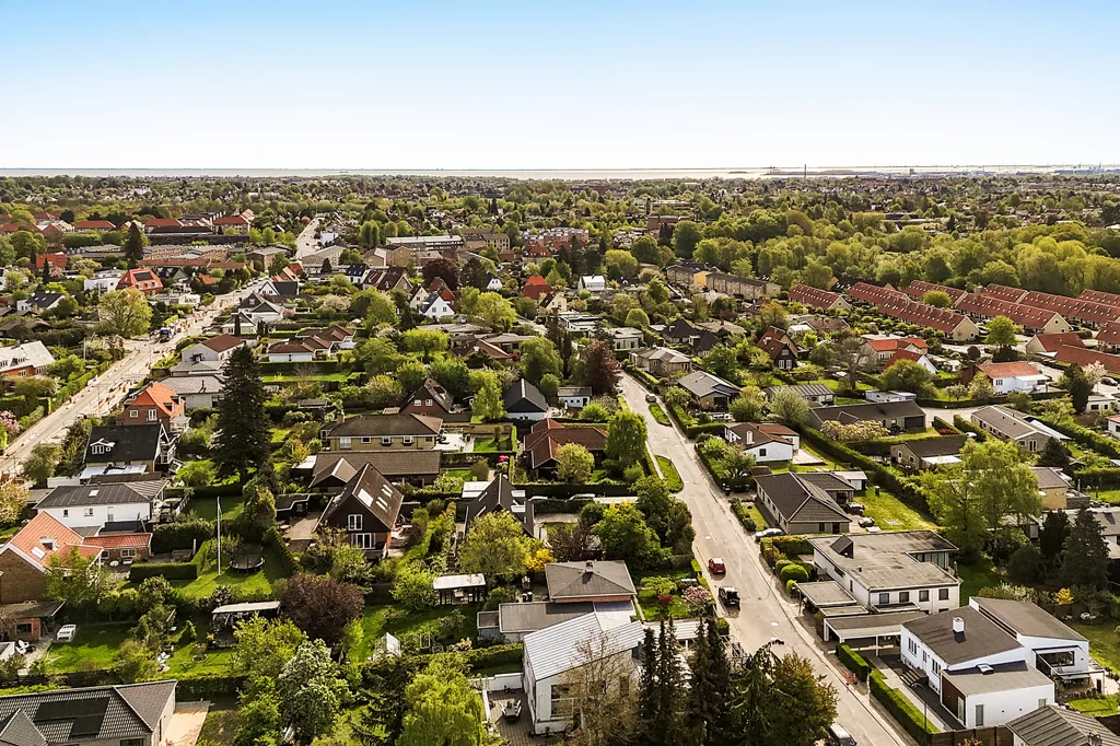 Aerial - 1952 Villa with Garden in Gentofte