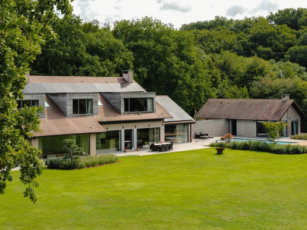 Välivaade - Elegant Villa with Heated Pool in Ohain