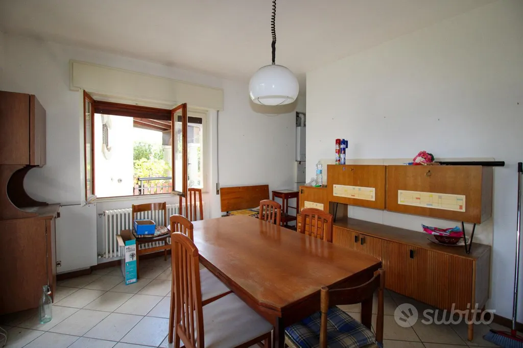 Salle à manger - Trilocale with Balcony in Alta Valle Intelvi