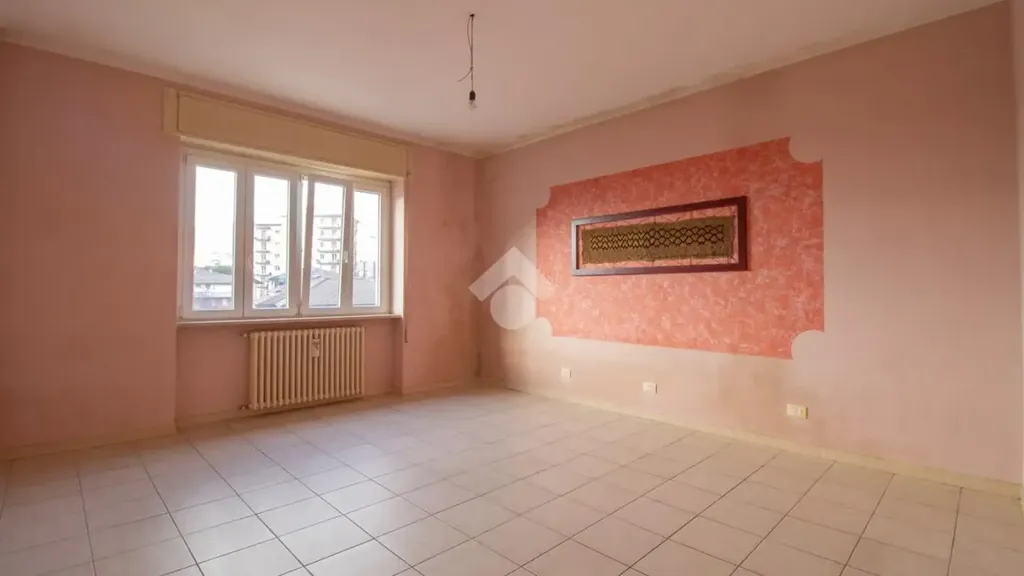 Toad - Quadrilocale with Balcony in Lumezzane