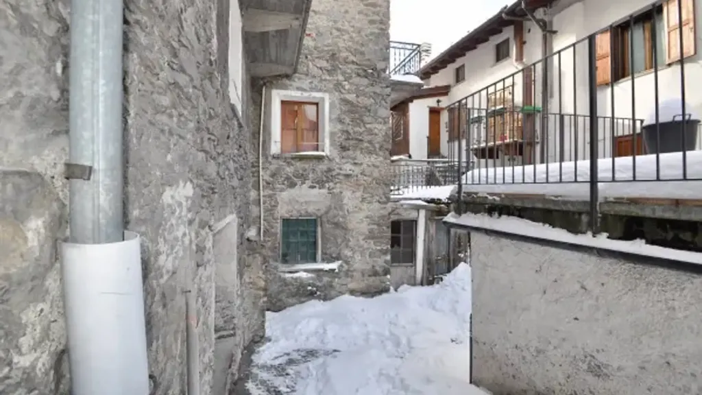 Aed - Multi-family Terraced House in La Thuile