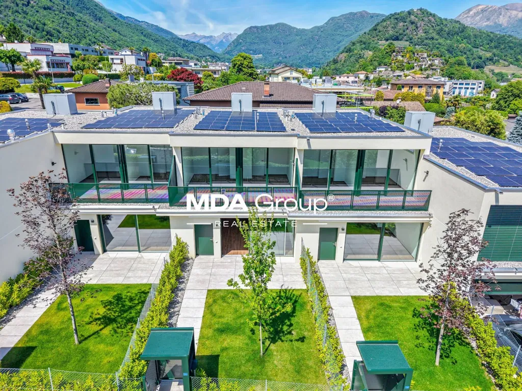 Välivaade - Modern Townhouse with Mountain View in Manno