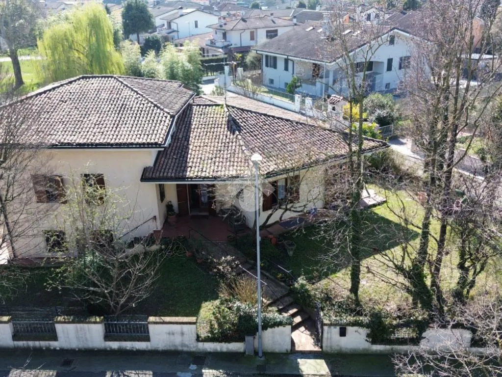Vue aérienne - Villa with Pool in Porto Mantovano