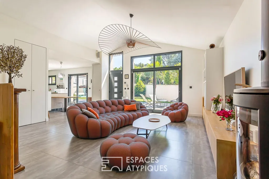 Elutuba - Ground Floor Flat in Montanay with Pool