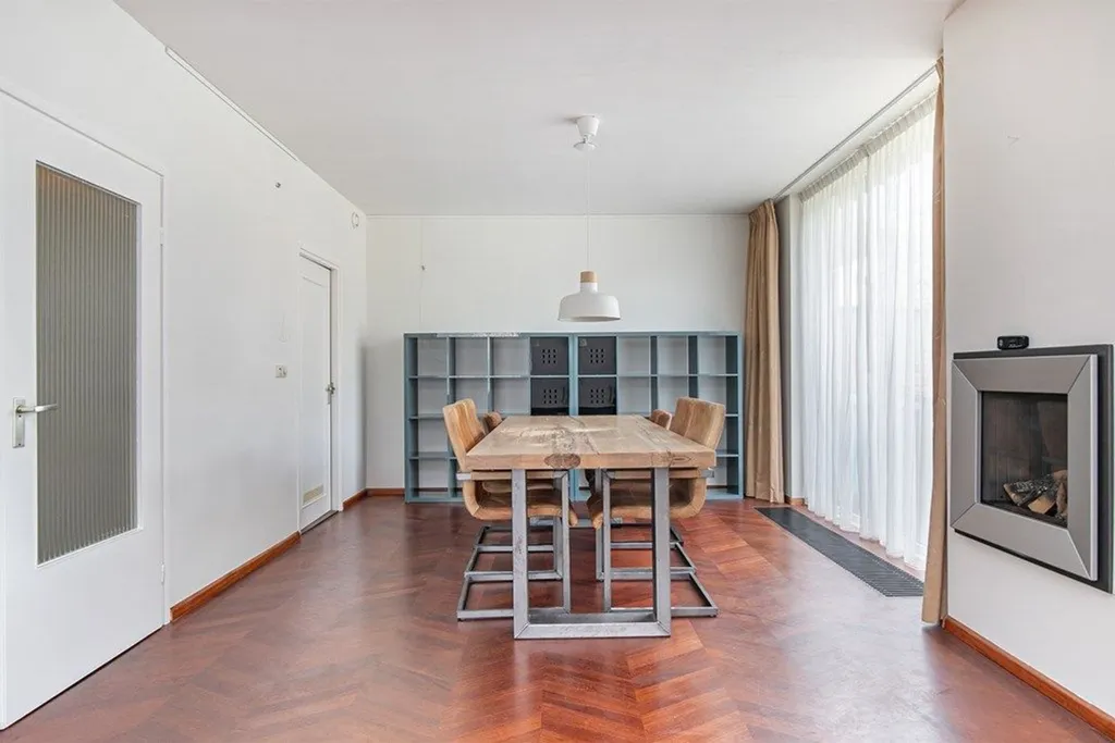 Salle à manger - Partly-Furnished 4-Bedroom House with Garden in Voorburg