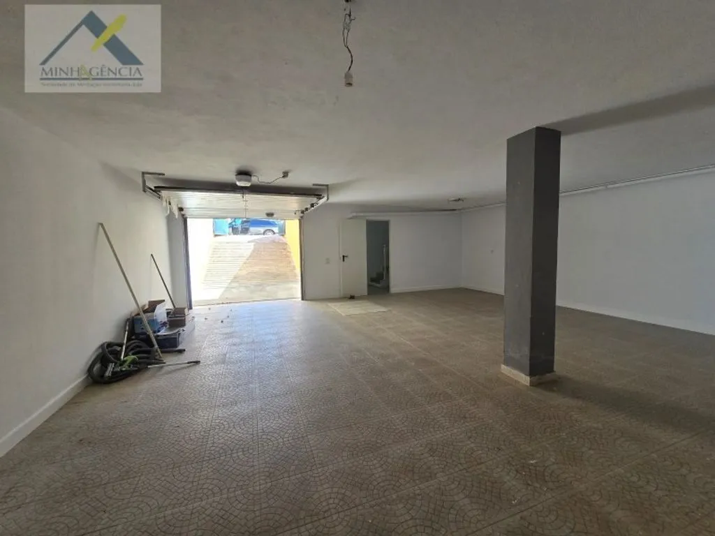 Garaaž - Luxury Semidetached House with Pool in Setúbal