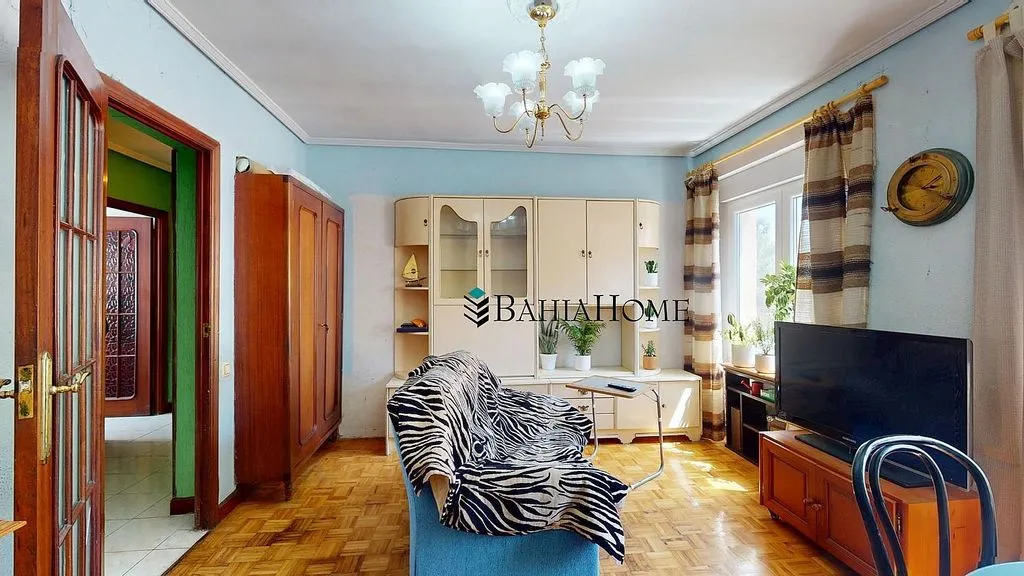 Elutuba - 2-Bedroom Apartment with Views in Santander