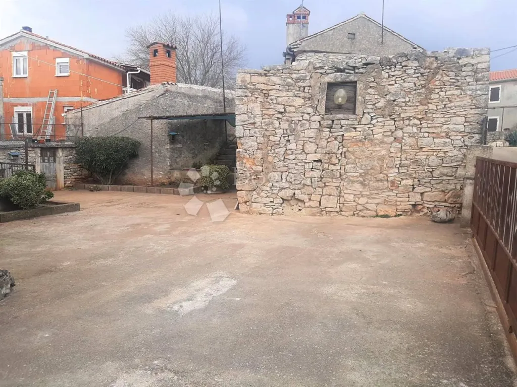 Giardino - Two Renovated Istrian Houses in Marčana