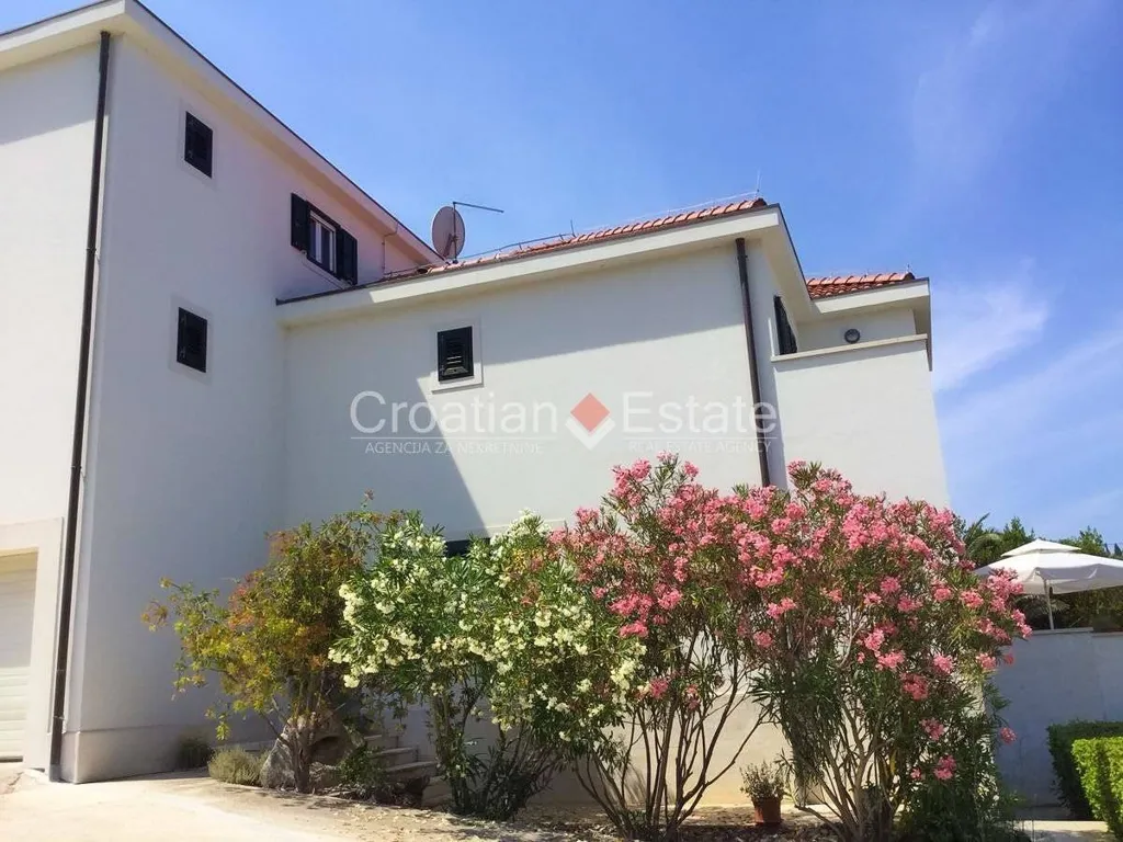 Välivaade - Sea View House with Garden in Postira, Brač