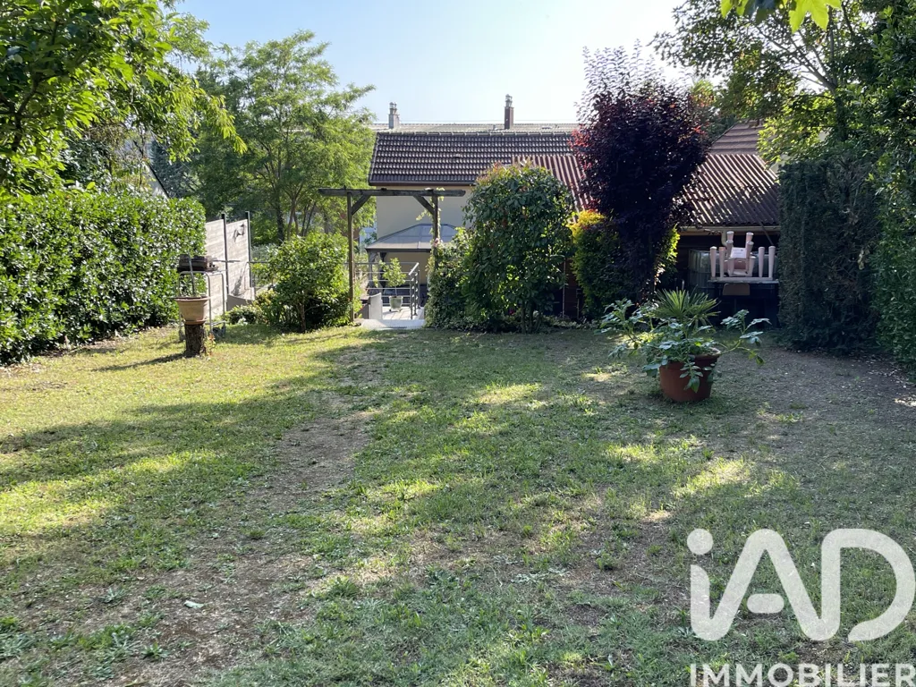 Giardino - Traditional House with Jacuzzi in Draveil