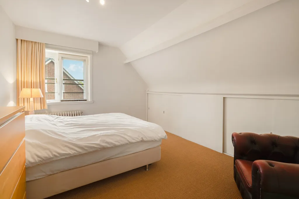 Bedrooms - Villa with Garden in Rotterdam-Kralingen