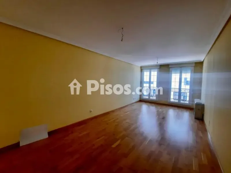 Elutuba - Apartment with Garage in Ponferrada Centre
