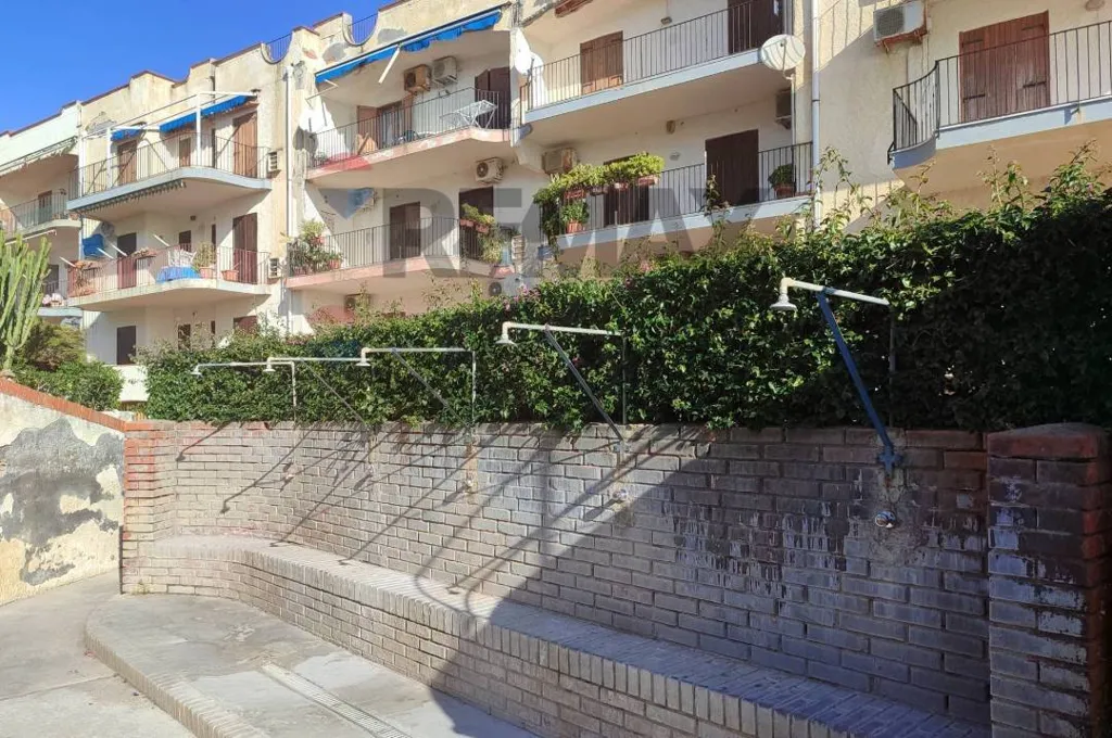 Pool - Apartment with Private Beach Access in Giardini-Naxos