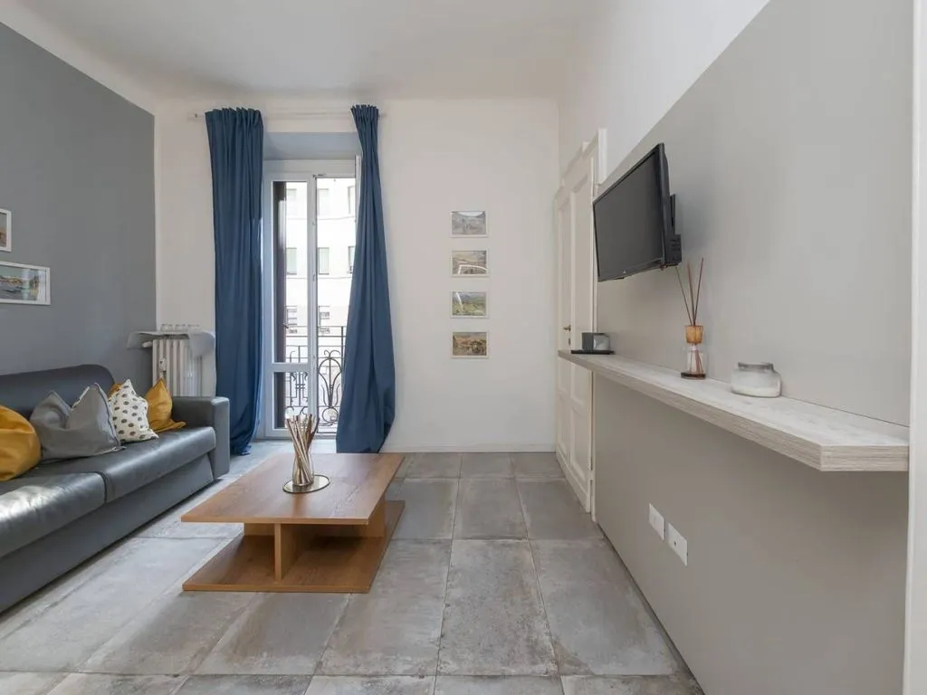 Elutuba - Luxury Apartment in Historic Building, Milan