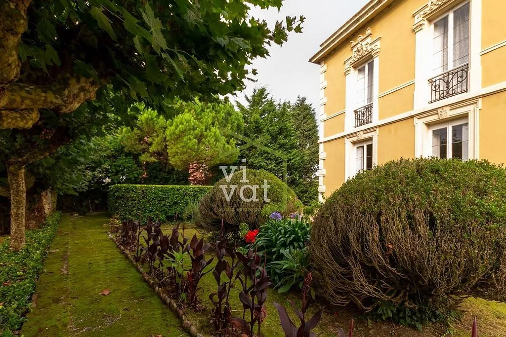 Giardino - Luxury Villa with Garden in Luanco