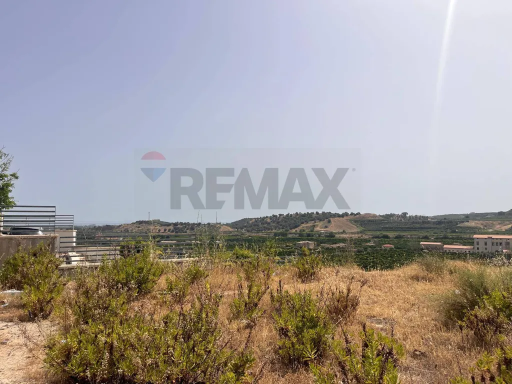 Jardin - Buildable Land with Panoramic View in Corigliano-Rossano