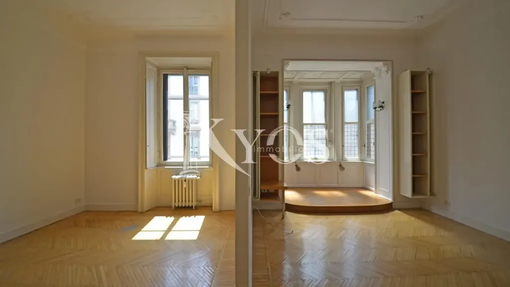 Elutuba - Historic Triplex with Balcony in Milan