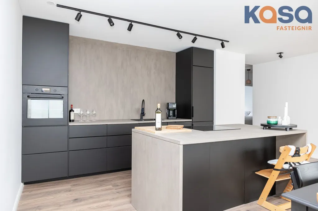 Cuisine - Apartment with Open Plan Living in Akureyri