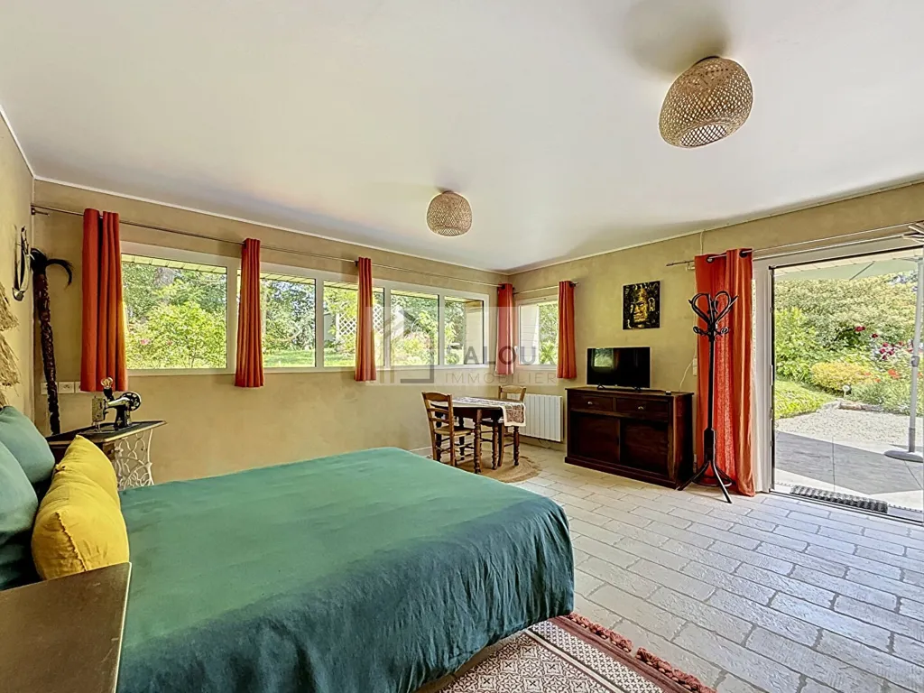 Chambres - Ancienne Chaumière avec Jardin dans un Hameau d'Ambon