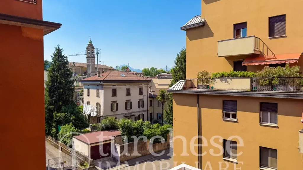 Balcony - Modernised Two-Bedroom Apartment in Bergamo