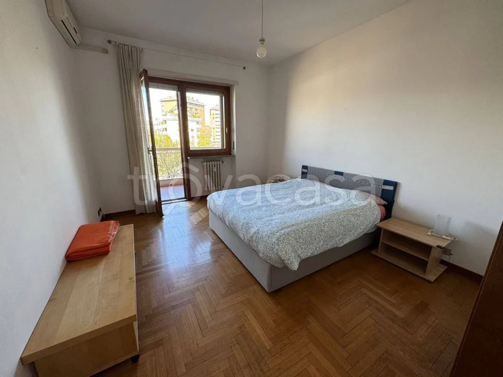 Bedrooms - Bright Apartment with Balcony in Turin