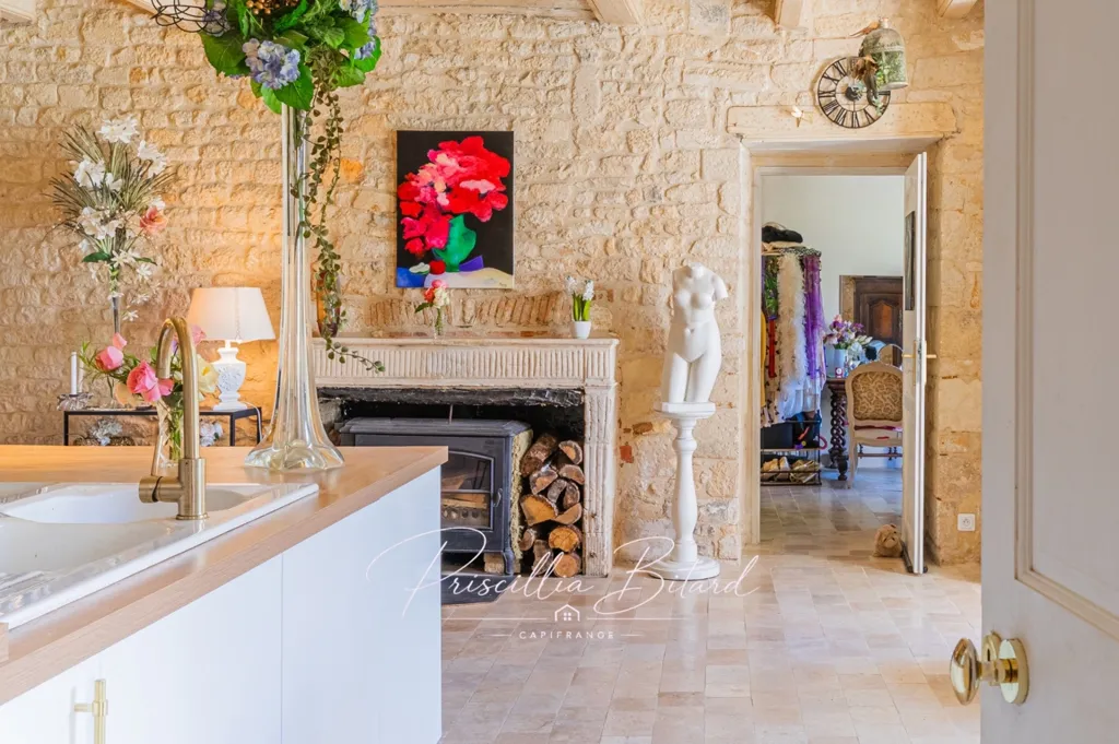 Cucina - Historic Château with Garden in Le Thou