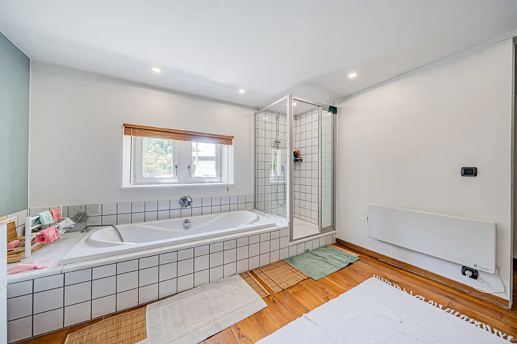 Bagni - Historic House with Garden in Olne