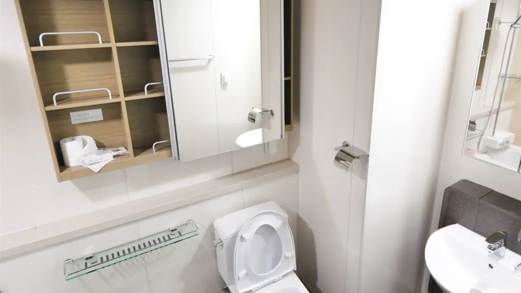 Salles de bain - Rearranged Apartment with Balcony in Florence