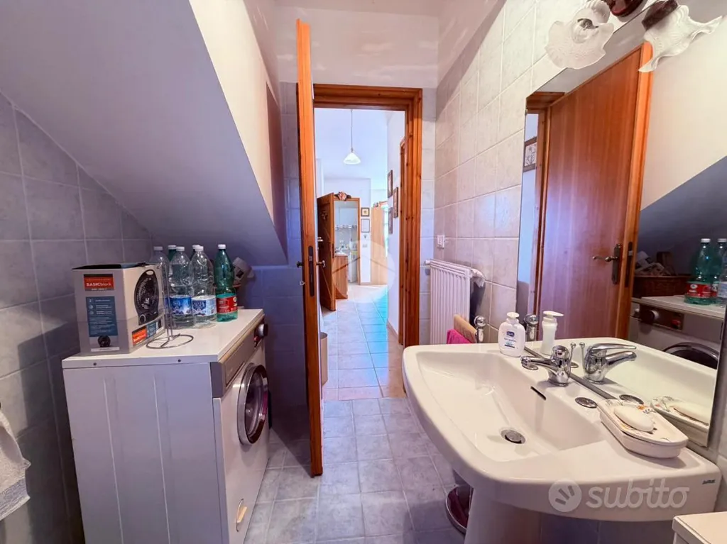 Salles de bain - 2-Bed Apartment with Ski Access in Rocca di Cambio