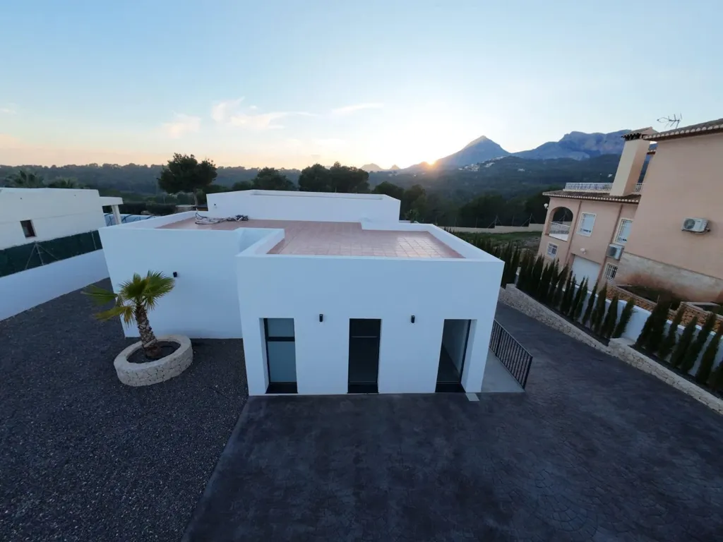 Välivaade - New Villa with Private Pool in La Nucia