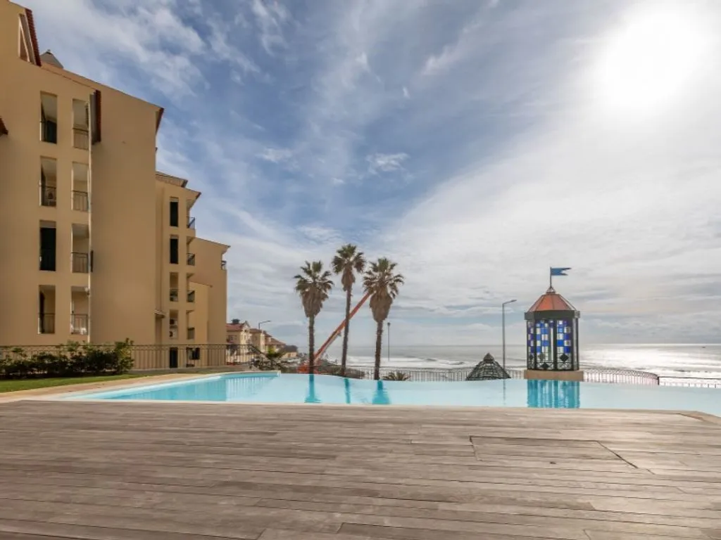 Piscine - Luxury Apartment with Ocean Views in Parede