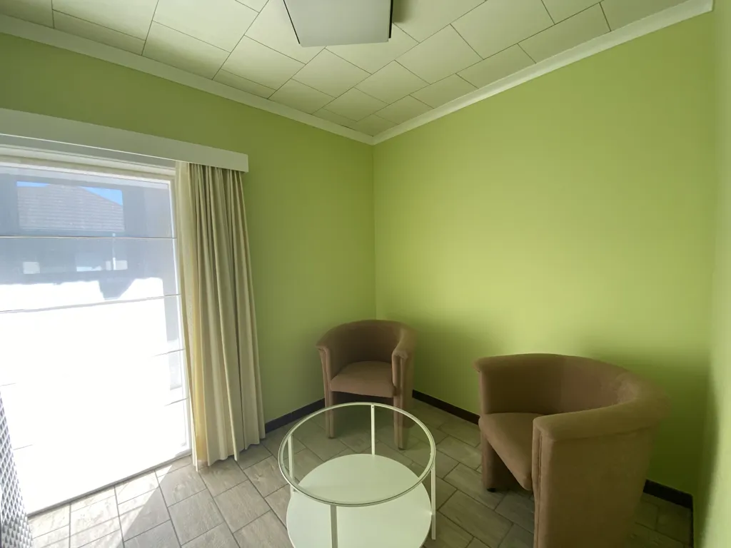 Kabinet - Office Space with Parking in Lichtervelde