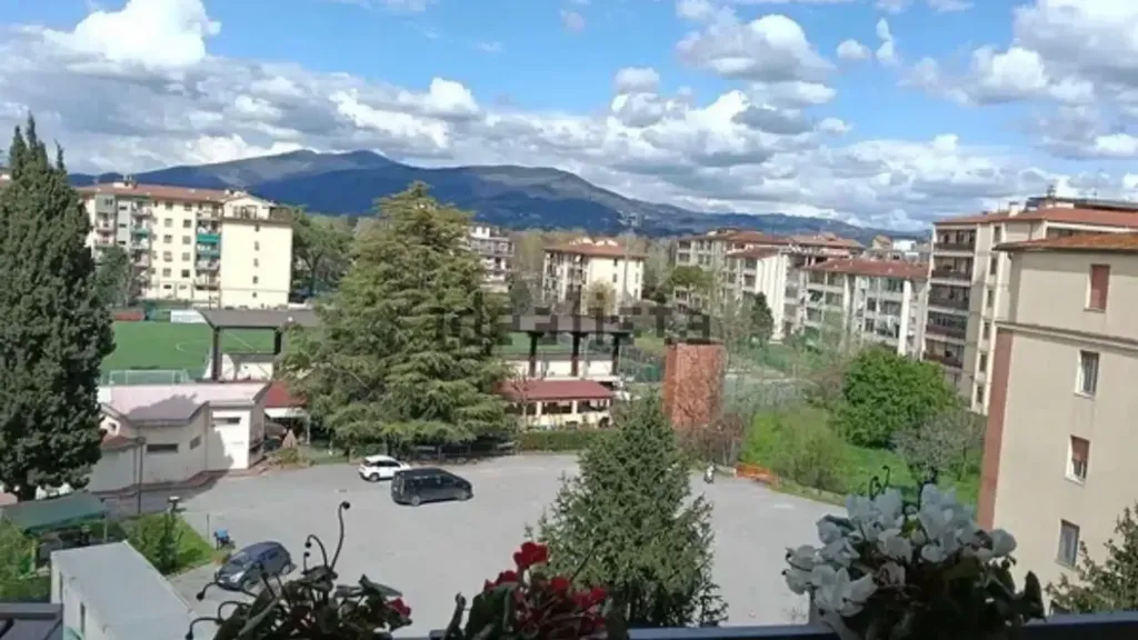 Balcon - 4-Bedroom Apartment with Balcony in Florence