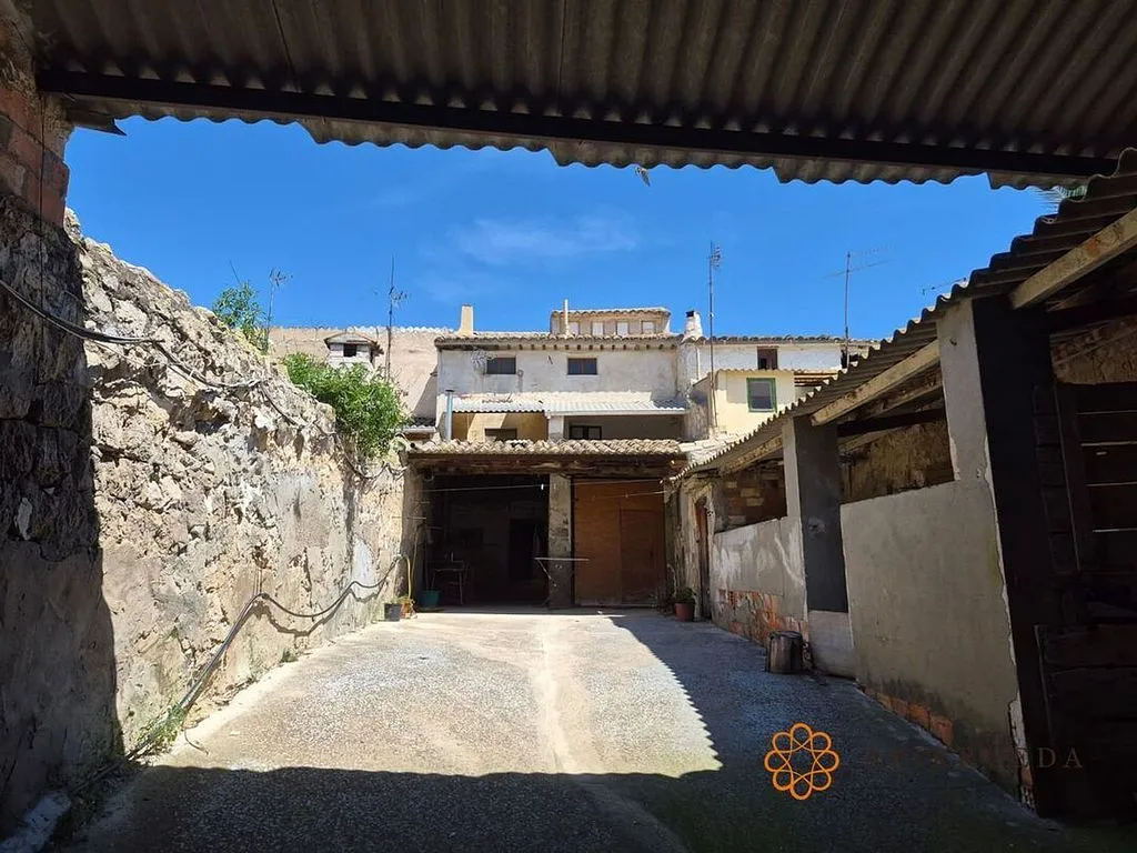 Jardin - Traditional Chalet with Balcón in Alborge