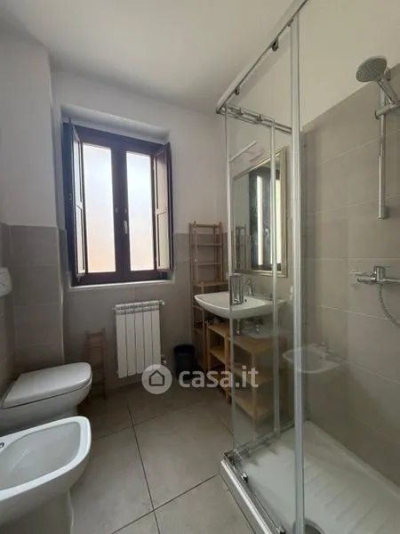 Bagni - Newly Constructed Flat with Balcony in L'Aquila