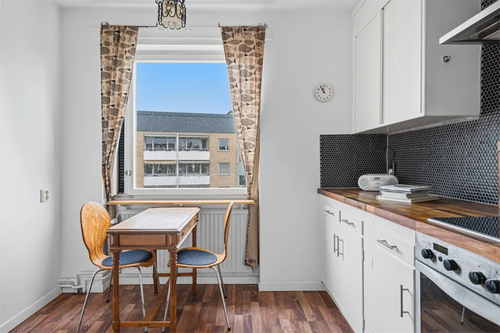 Cuisine - Apartment with Balcony in Uppsala's Tunabackar