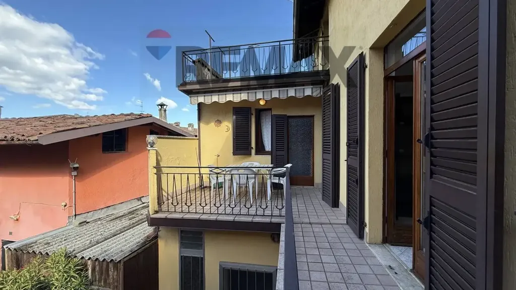 Balcon - Apartment with Private Courtyard in Capriolo