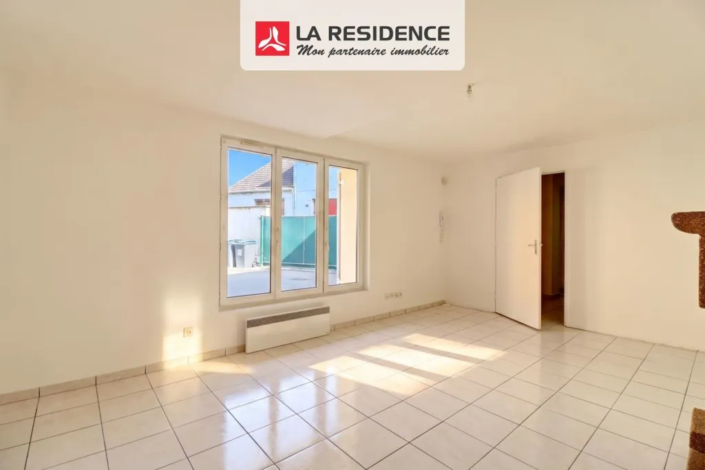 Pièces - Appartement F3 avec Parking à Chanteloup-les-Vignes