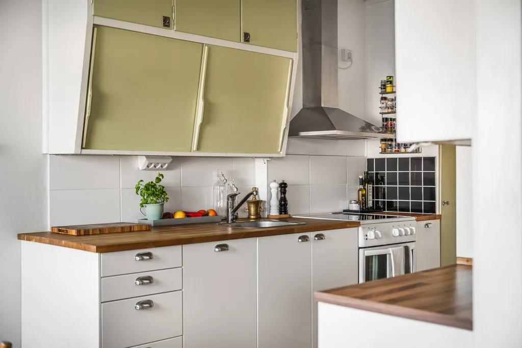 Cuisine - Apartment with West-Facing Balcony in Södermanland