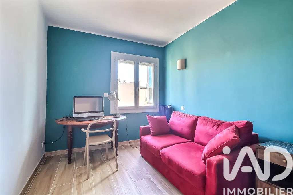Soggiorno - Fully Renovated Apartment with Terrace in Nîmes