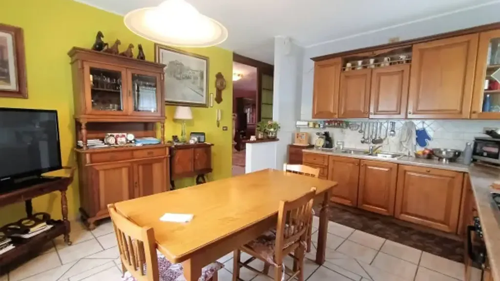 Dining Room - Eco-Friendly Villa with Private Garden in Adria