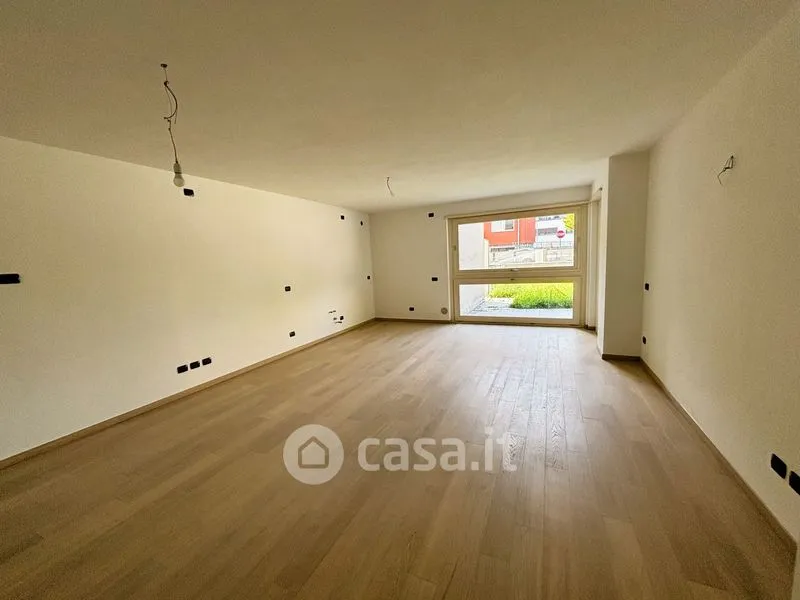 Soggiorno - Triplex with Garden in Morbegno Centre