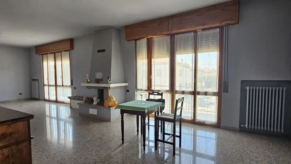 Söögituba - Four-Room Apartment with Terrace in Forlì