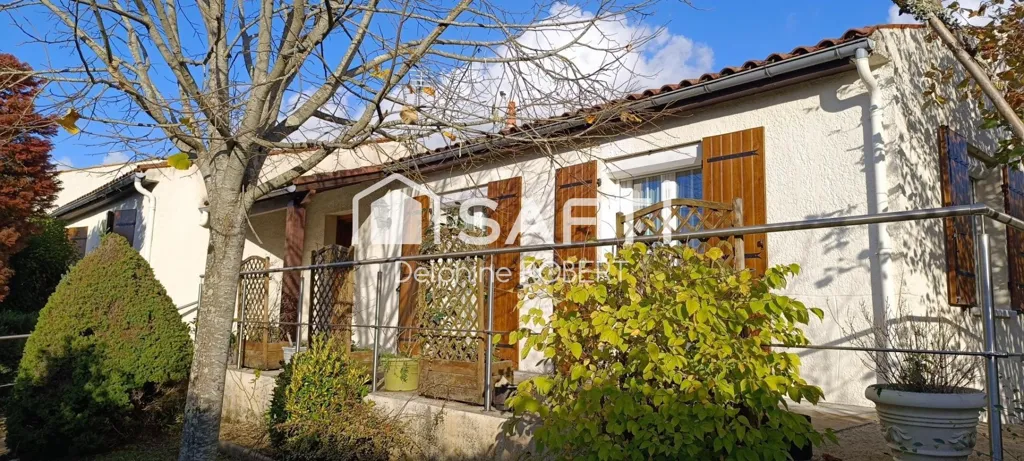 Välivaade - Charming House with Garden in Saintes