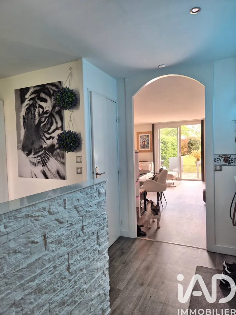 Entrée - Maison avec Terrasse et Jardin au Golf à Saint-Germain-Les-Corbeil